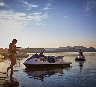 Antelope Point Marina