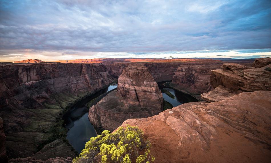 A Guide to Visiting Horseshoe Bend 'the Right Way'